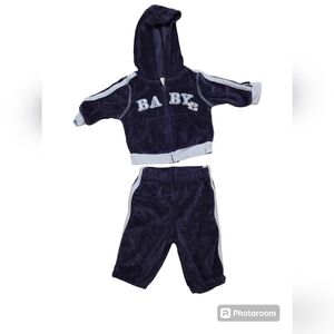Baby V Velour Set - 3 months